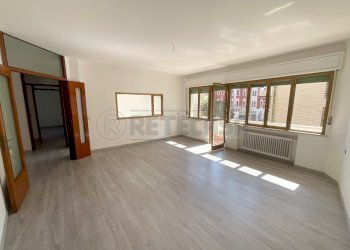 SOGGIORNO - Appartamento Via Camillo Benso Conte di Cavour 13, Cervignano del Friuli - foto 10