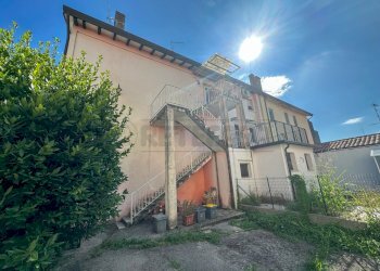 ESTERNI - Terratetto - Terracielo VIA GIUSEPPE GARIBALDI 12, Marano Lagunare - foto 4