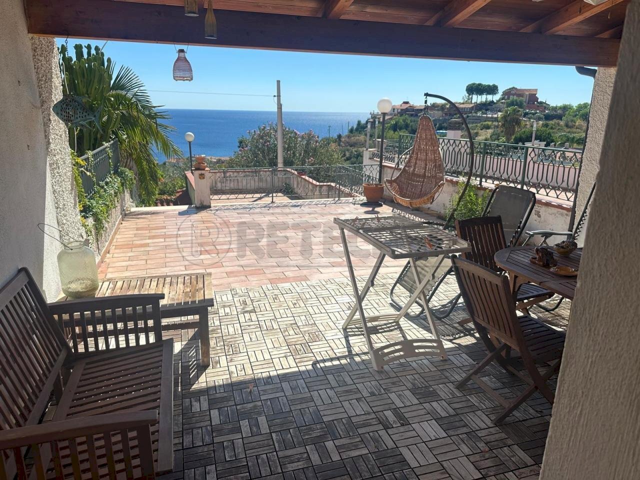 33734c69-b5d3-44a1-afb9-b7846ed3bc71.jpg - Villa a Schiera baia dell'est, Stalettì - foto 1