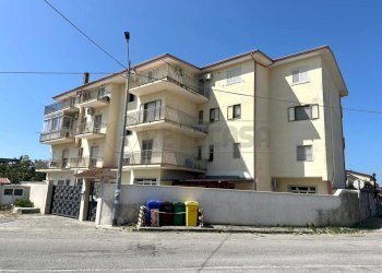 79376f6a-7764-465b-a78f-c0d3c1004c98.jpeg - Quadrilocale Via Luigi Lacquaniti 5, Catanzaro - foto 2