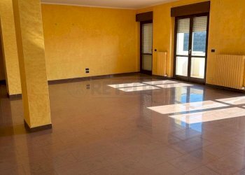 406b3660-012a-416f-b3cf-8aec34dea3e9.jpeg - Quadrilocale Via Garibaldi Gariani 1, Catanzaro - foto 2