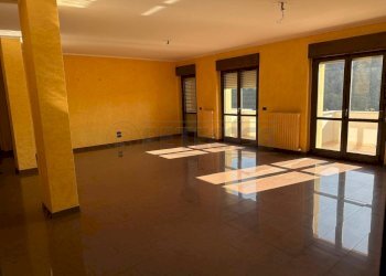 7cefda64-4ffa-4164-b21d-8fe9e0abd262.jpeg - Quadrilocale Via Garibaldi Gariani 1, Catanzaro - foto 3