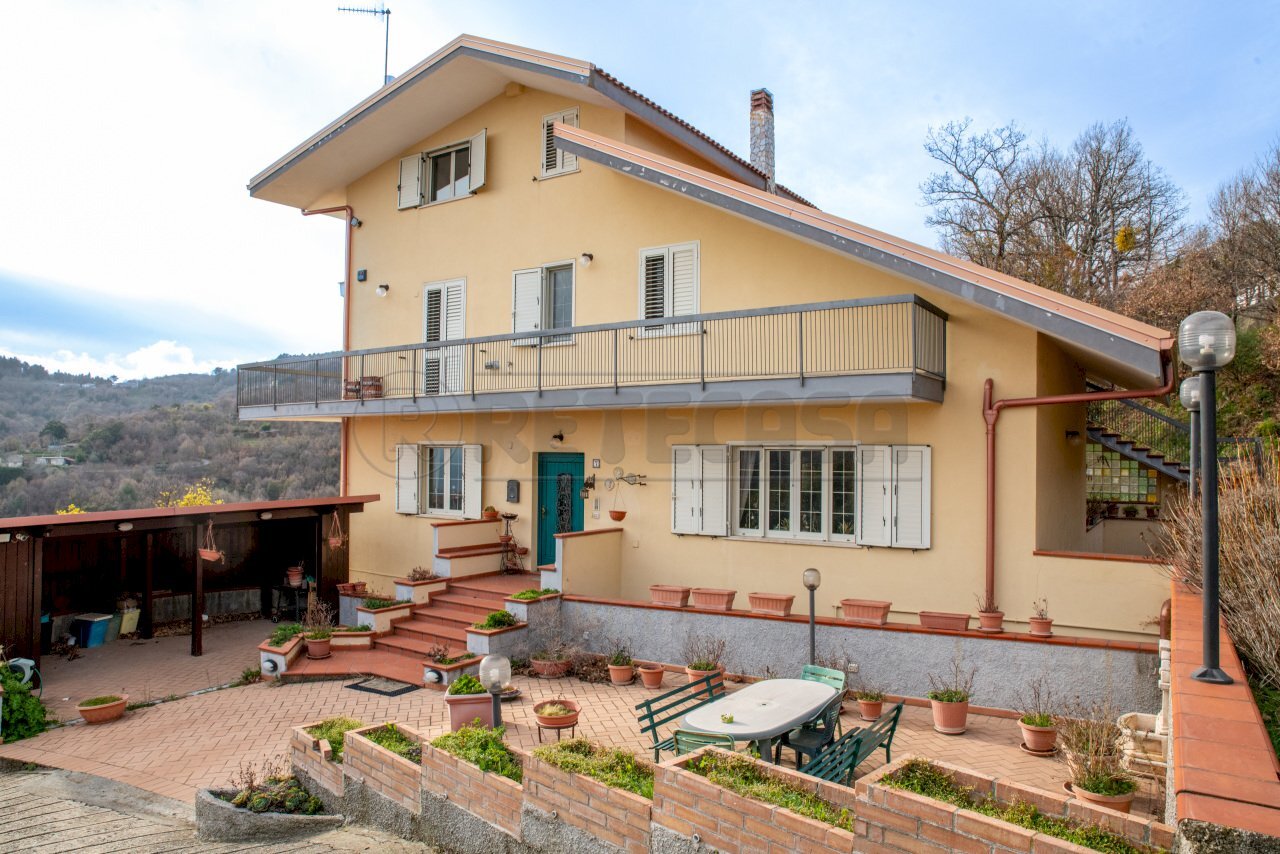 ROC_5754.jpg - Villa Via dei Bruzii 7, Catanzaro - photo 1