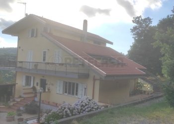 IMG_20220712_181425.jpg - Villa Via dei Bruzii 7, Catanzaro - foto 5