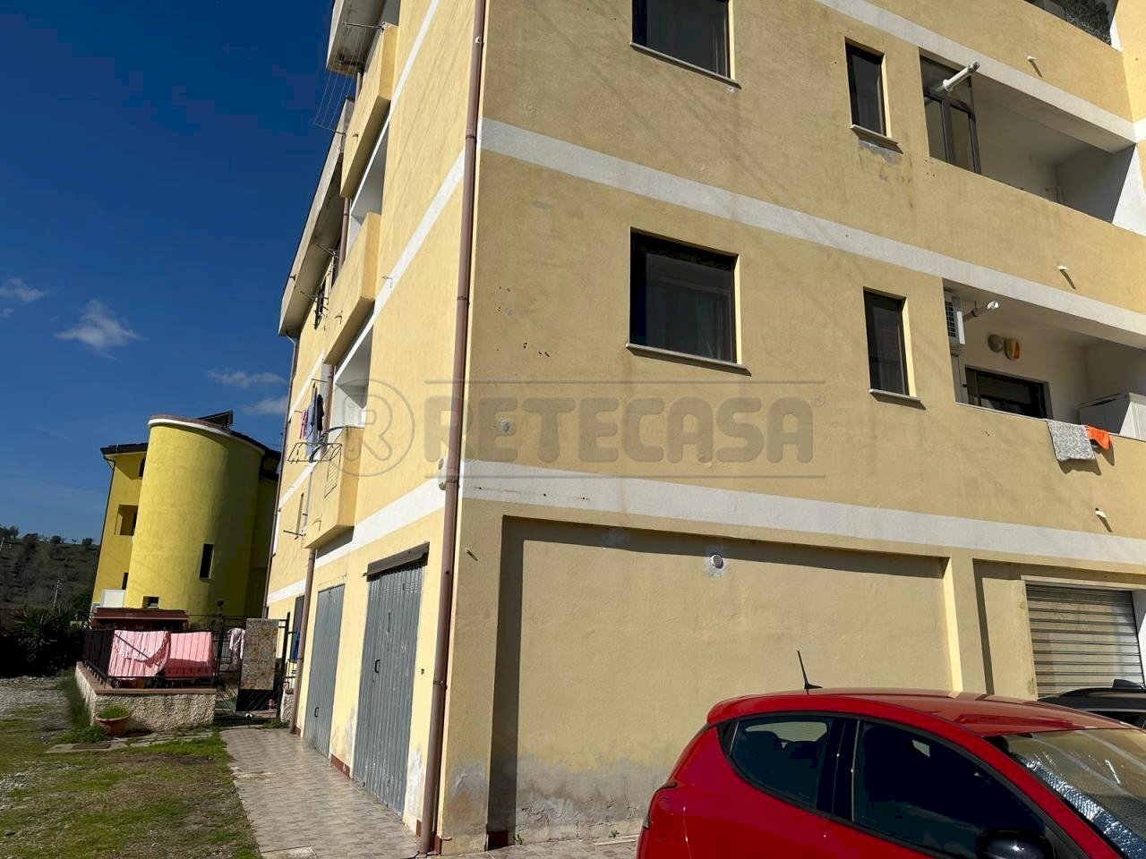 52c5bf88-5c69-48ab-9355-a6e0e8f46c4f.jpeg - Trilocale Via Martiri di Nassirya 2, San Floro - foto 3