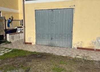 fb8d7284-9334-4964-91dc-c638a1eddcc6.jpeg - Trilocale Via Martiri di Nassirya 2, San Floro - foto 26