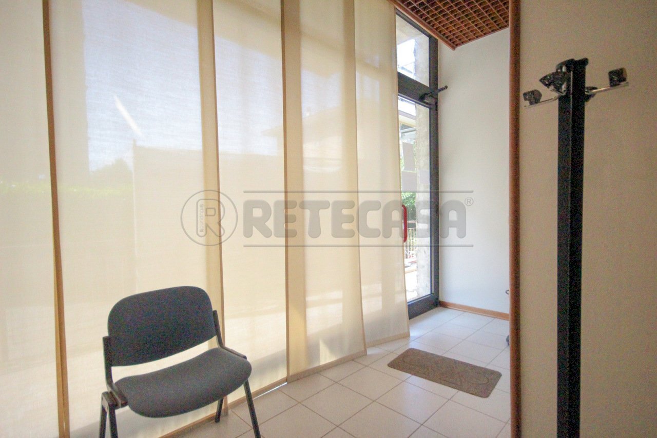 IMG_0001_edited.jpg - Ufficio VIA GUIDO ROSSA, Vicenza - foto 2