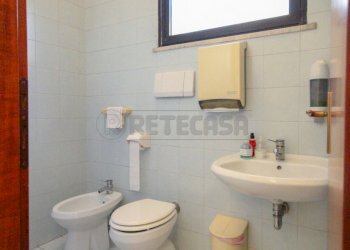 IMG_0008_edited.jpg - Ufficio VIA GUIDO ROSSA, Vicenza - foto 7