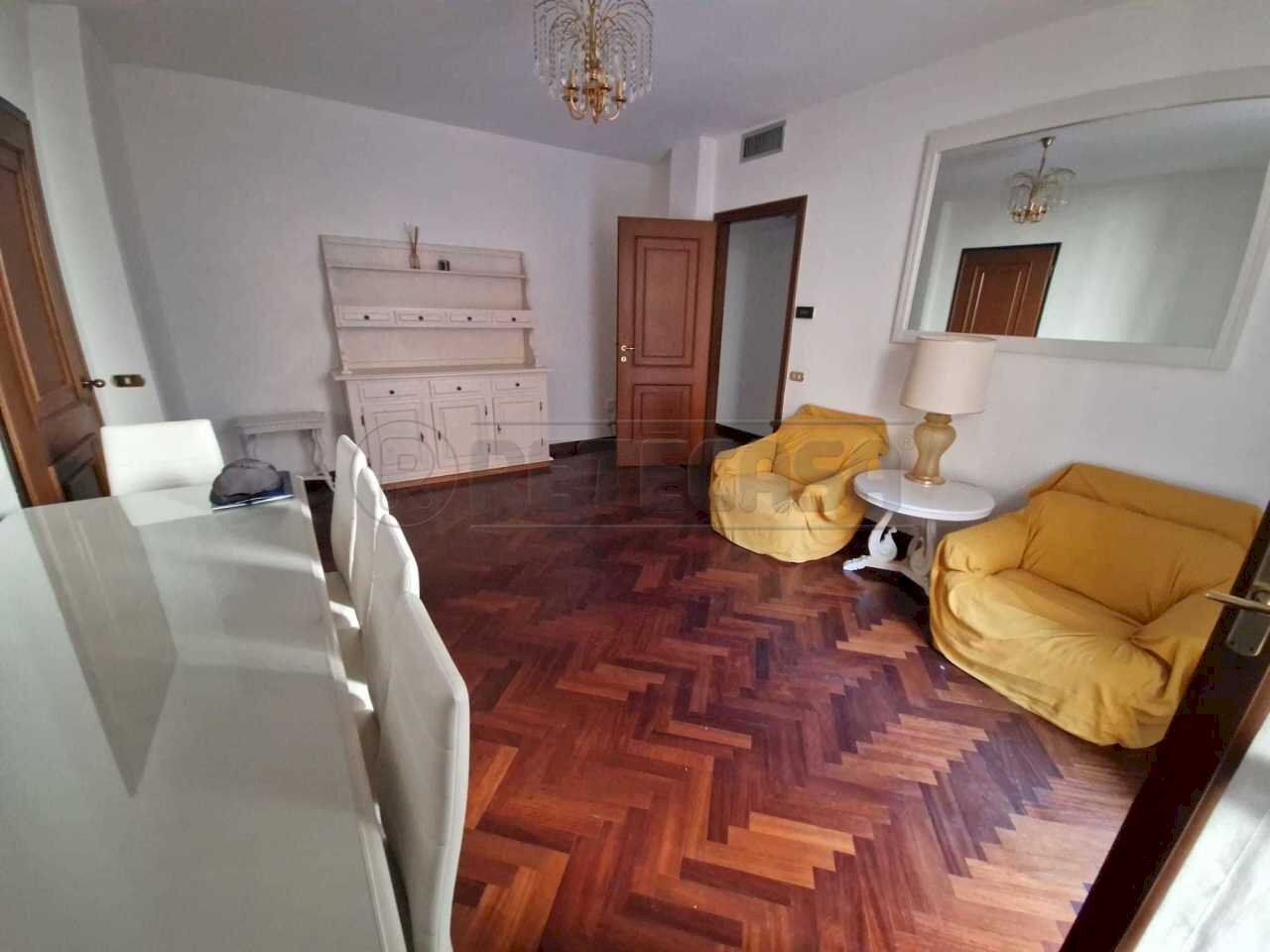 WhatsApp Image 2025-09-30 at 10.54.55 (1).jpeg - Trilocale Via Bernardino Ricca, Cremona - foto 1