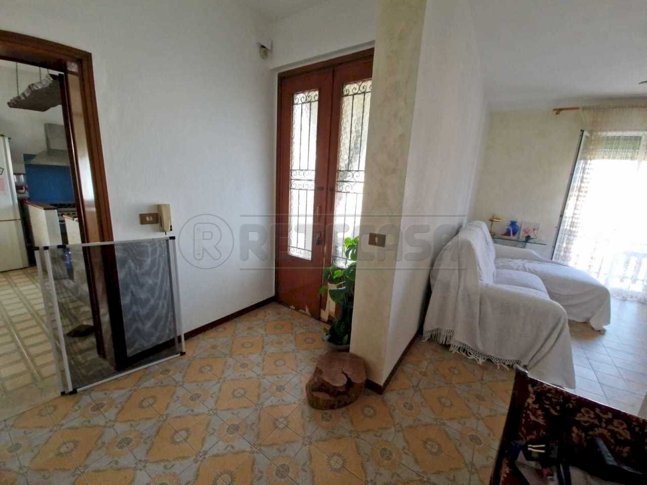 WhatsApp Image 2025-08-27 at 09.31.19 (2).jpeg - Villa Viale Europa, Acquanegra Cremonese - foto 3