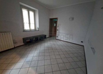 WhatsApp Image 2025-07-09 at 18.28.18 (2).jpeg - Locale Commerciale Via Chiara Novella, Cremona - foto 5