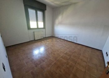 WhatsApp Image 2025-06-25 at 10.13.32.jpeg - Trilocale Via San Felice, Cremona - foto 11