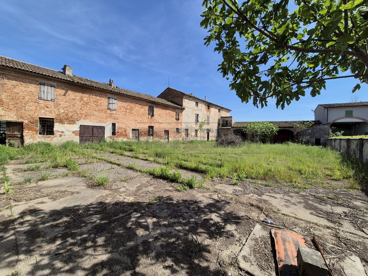 20250422_152528.jpg - Rustico Località Menabue, Gabbioneta-Binanuova - foto 1