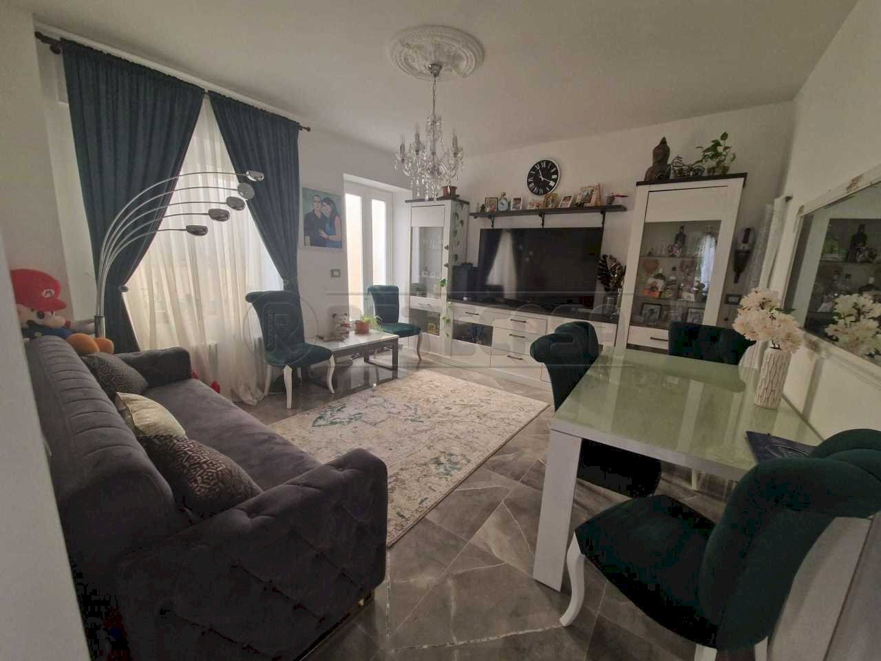 WhatsApp Image 2025-02-21 at 09.26.25 (6).jpeg - Townhouse Piazza Volontari del Sangue, Pieve San Giacomo - photo 1