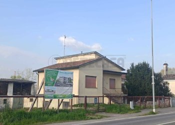 WhatsApp Image 2025-04-02 at 17.43.41.jpeg - Quadrilocale VIALE EUROPA, Crema - foto 10