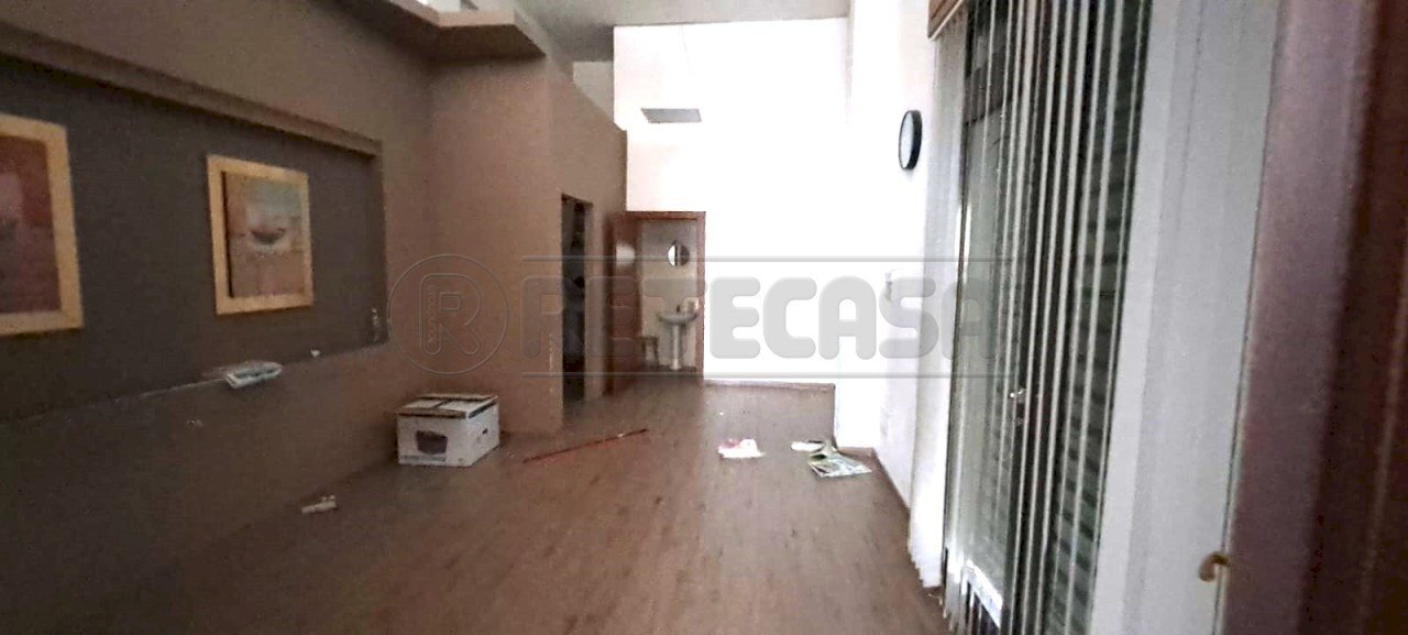 e6297a22-a0be-460b-9cc1-0e678c429b82.jpg - Locale Commerciale CORSO CALATAFIMI, Marsala - foto 2