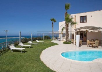 foto.jpg - Albergo - Struttura ricettiva Balestrate - foto 15