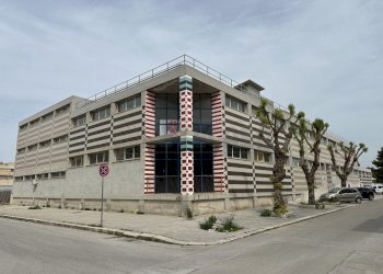 IMG_3037.JPG - Locale Commerciale Mazara del Vallo - foto 1