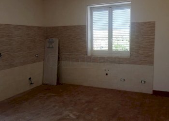 PHOTO-2025-03-06-10-11-40-2.jpg - Villa a Schiera Mazara del Vallo - foto 6