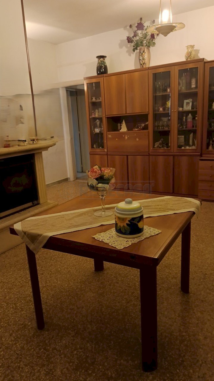 WhatsApp Image 2025-08-30 at 10.56.13.jpeg - Four-room apartment Via Giosuè Carducci 25, Maglie - photo 1