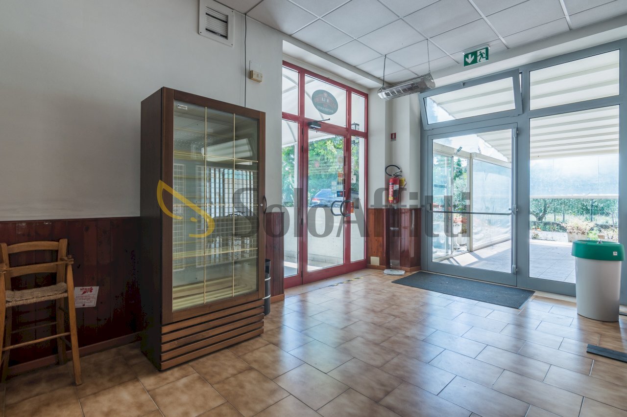 PFS_8958-HDR.jpg - Commercial Premises Via V. Vecchietti, Pollenza - photo 2