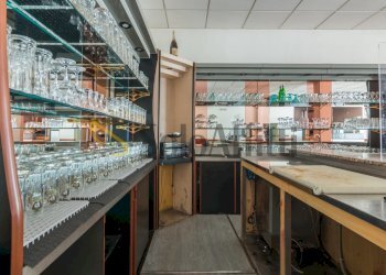 PFS_8974-HDR.jpg - Commercial Premises Via V. Vecchietti, Pollenza - photo 3