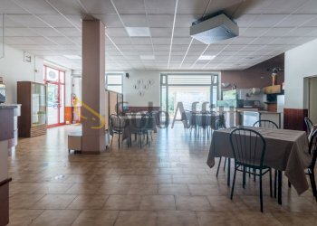 PFS_8964-HDR.jpg - Commercial Premises Via V. Vecchietti, Pollenza - photo 11