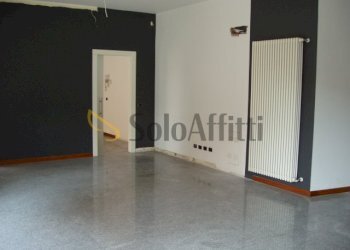 P6100027.JPG - Locale Commerciale Corso Roma 26, Cesano Maderno - foto 6