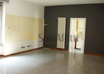 P6100032.JPG - Locale Commerciale Corso Roma 26, Cesano Maderno - foto 11