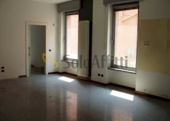 P6100033.JPG - Locale Commerciale Corso Roma 26, Cesano Maderno - foto 12