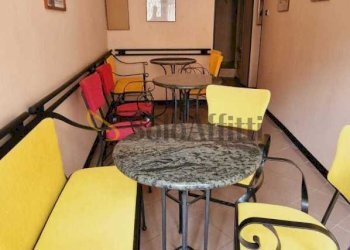 vano principale - Bar Tavola Calda - Fredda Via Cellaimo s.n.c., Bertinoro - foto 2