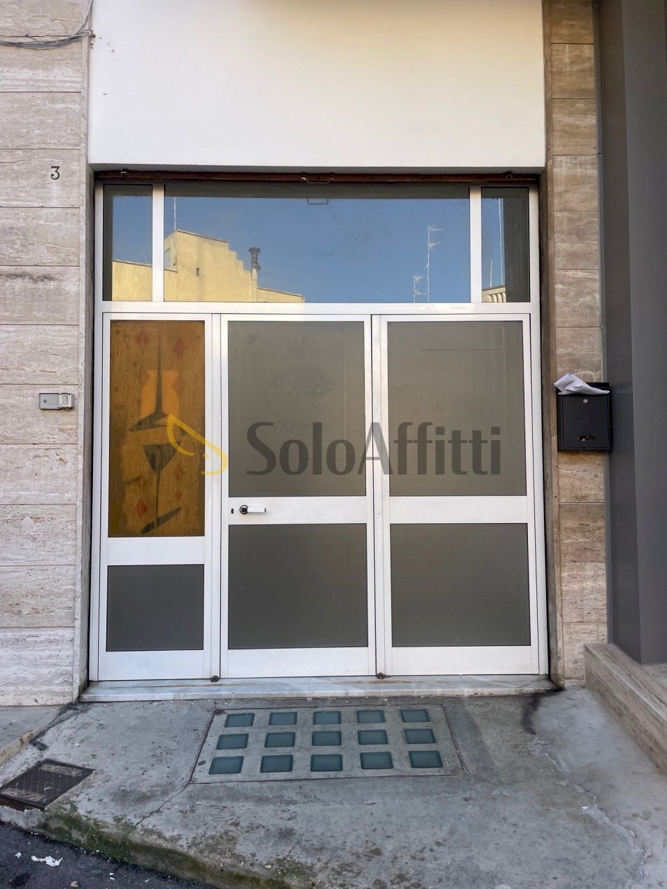 IMG_2505.jpg - Locale Commerciale Via delle Lamie 3, Bari - foto 1