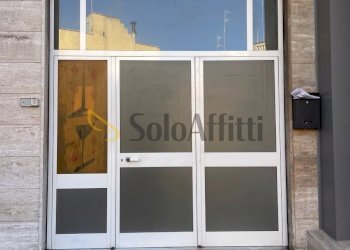 IMG_2505.jpg - Locale Commerciale Via delle Lamie 3, Bari - foto 1