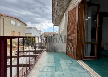 IMG_2456.JPG - Trilocale Montauro - foto 1