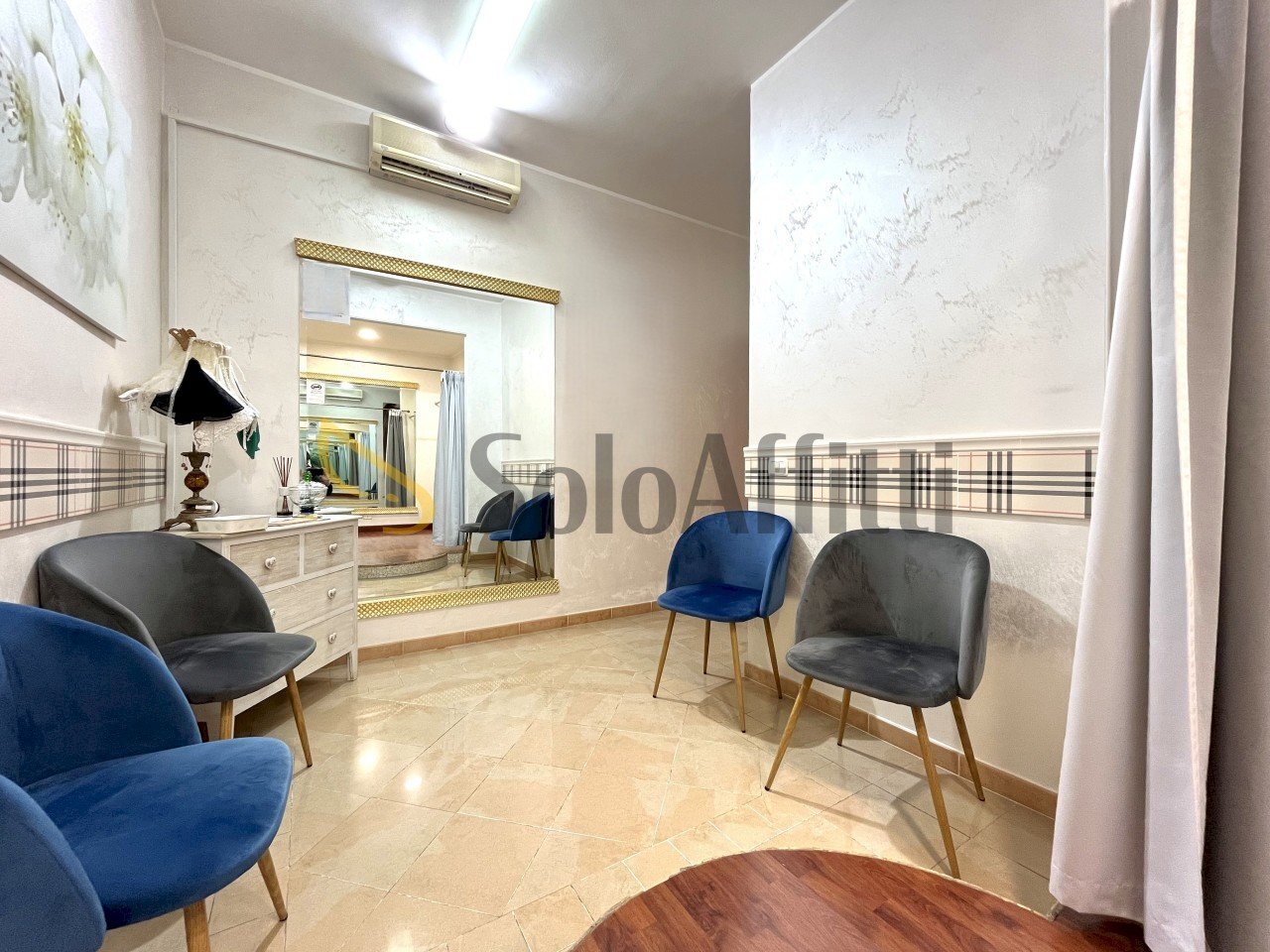 IMG_1751bis.JPG - Locale Commerciale Viale crotone 37q, Catanzaro - foto 2