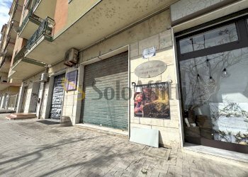 image00004.jpeg - Locale Commerciale Via Lungomare Stefano Pugliese 4747, Catanzaro - foto 1