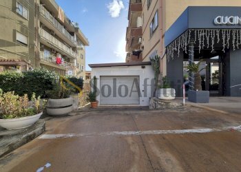 20250108_094556.jpg - Locale Commerciale Catanzaro - foto 1