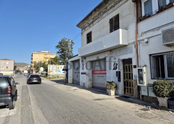 20241127_094625.jpg - Locale Commerciale Via Nazionale 145, Catanzaro - foto 2