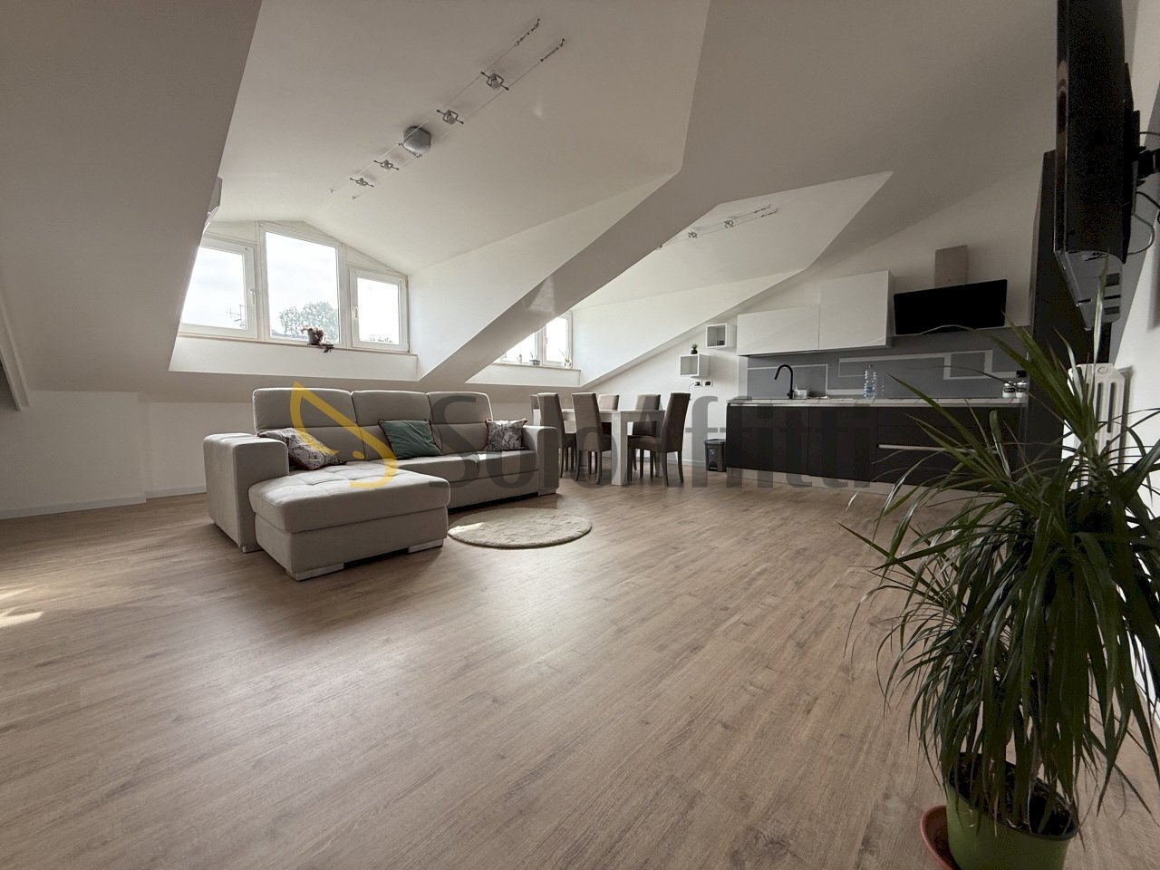 IMG_3617.jpeg - Attico Via carlopisacane  22, Catanzaro - foto 1