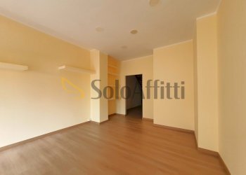 Commercial Premises Via Giovanni Vercillo 9, Catanzaro - photo 1