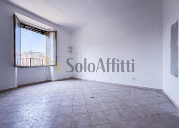 soggiorno - Trilocale Via Ponte dei Francesi 22, Napoli - foto 13