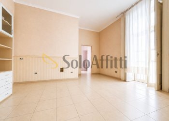 Soggiorno - Three-room apartment Via Brombeis, Napoli - photo 1