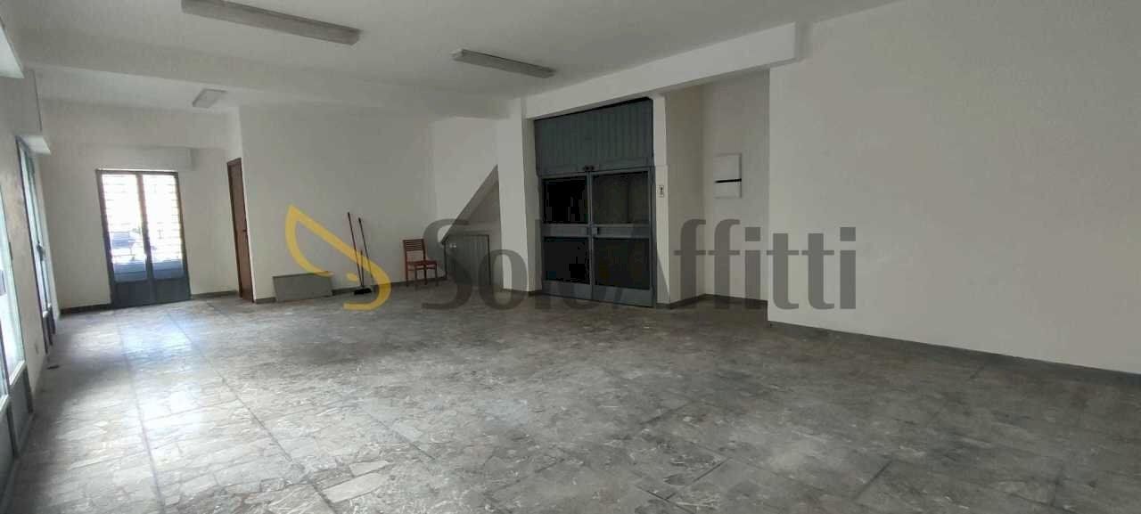 WhatsApp Image 2025-01-15 at 15.50.45.jpeg - Locale Commerciale Piazza Paolo III 6, Frascati - foto 3