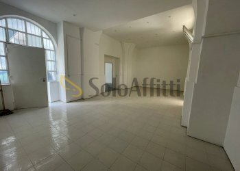 IMG-20250611-WA0027.jpg - Magazzino Corso Trieste 82, Caserta - foto 1