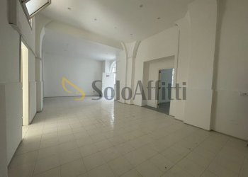 IMG-20250611-WA0033.jpg - Magazzino Corso Trieste 82, Caserta - foto 6