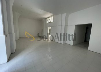 IMG-20250611-WA0037.jpg - Magazzino Corso Trieste 82, Caserta - foto 10