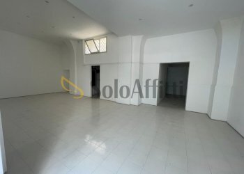 IMG-20250611-WA0041.jpg - Magazzino Corso Trieste 82, Caserta - foto 14