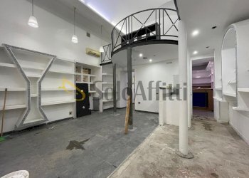 IMG-20250524-WA0024.jpg - Locale Commerciale Via Fulvio Renella, Caserta - foto 2