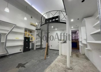 IMG-20250524-WA0025.jpg - Locale Commerciale Via Fulvio Renella, Caserta - foto 3