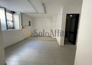 IMG-20250519-WA0038.jpg - Locale Commerciale Via Generale Alberto Pollio 10, Caserta - foto 4